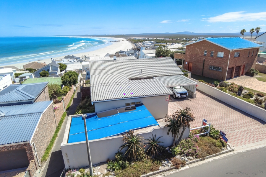 4 Bedroom Property for Sale in Yzerfontein Western Cape